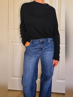Express Black Sweater Faux Leather Sleeve Crew Neck Lightweight Knit Size M